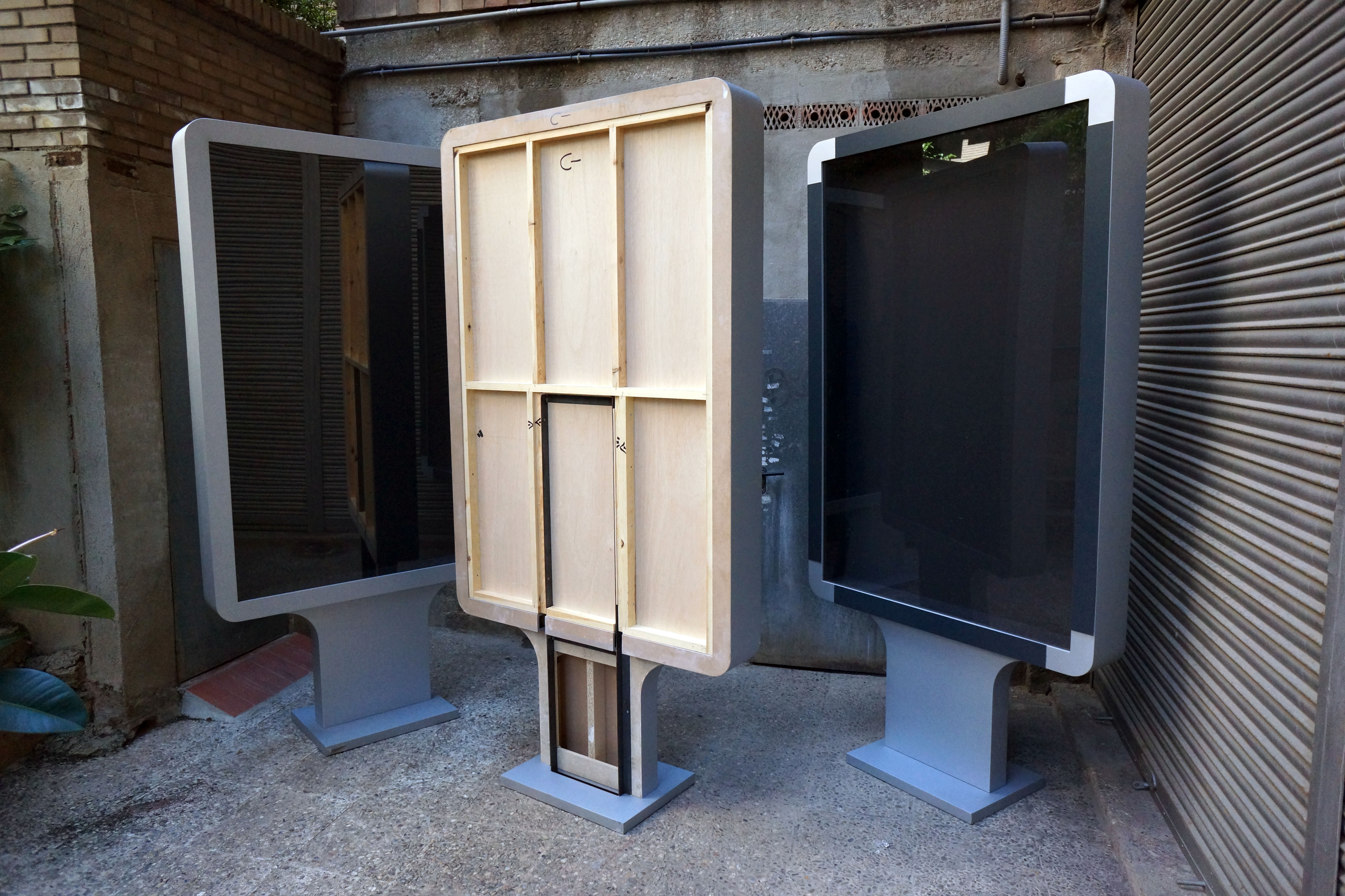 opireplica.250x130x20-45.poster 173x114.opcion.laminas.metal.3u